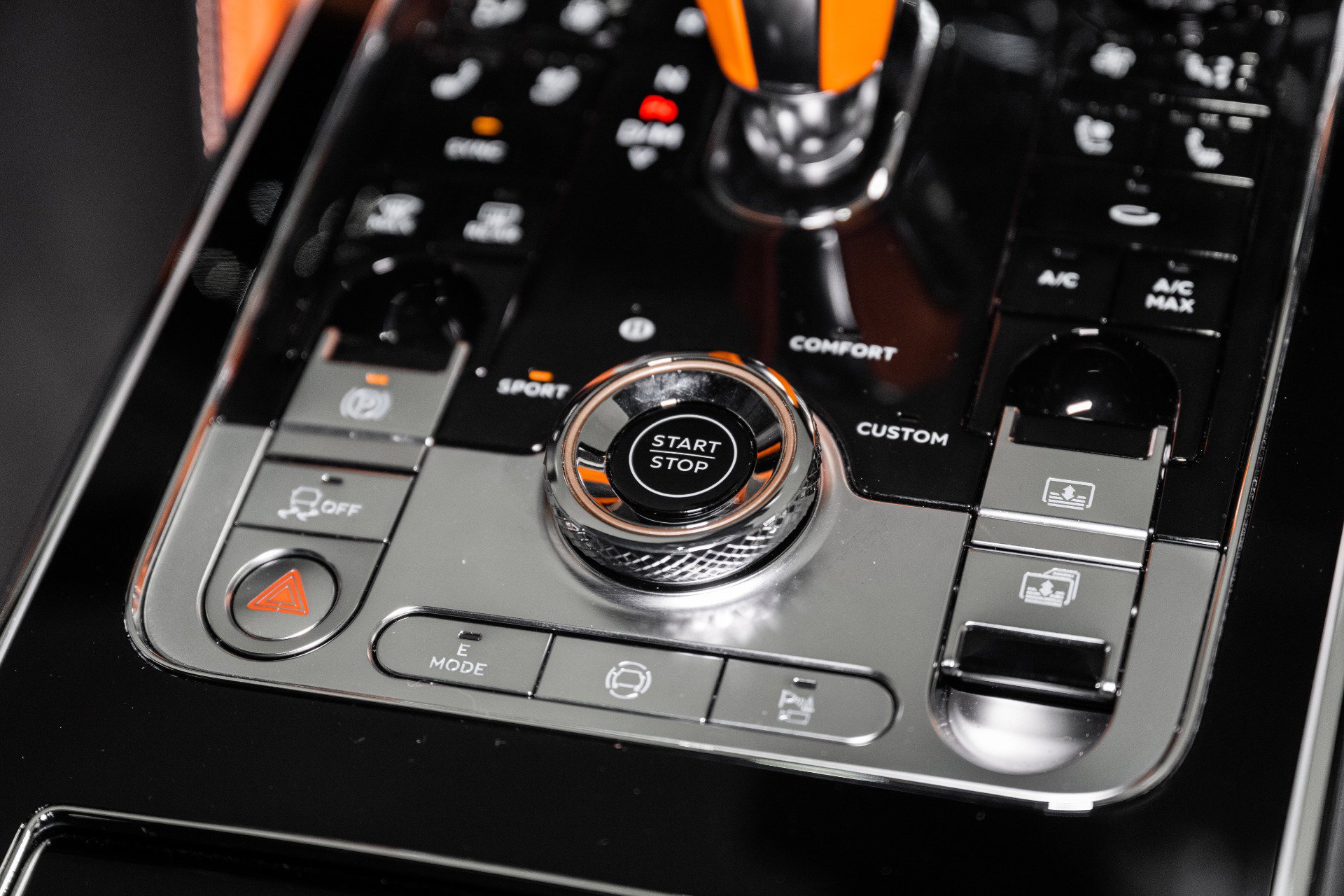 New 2026 Bentley Flying Spur Plug-In Hybrid image 43