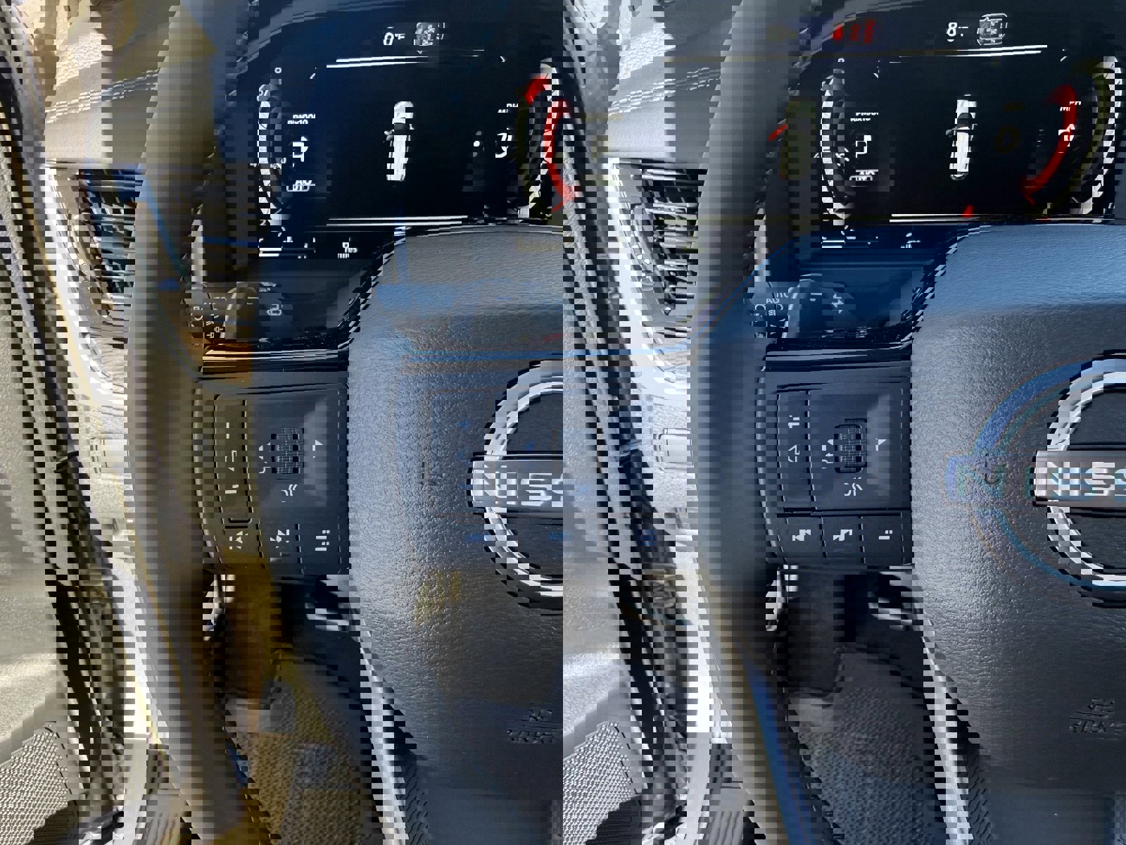 New 2026 Nissan Rogue Platinum image 25