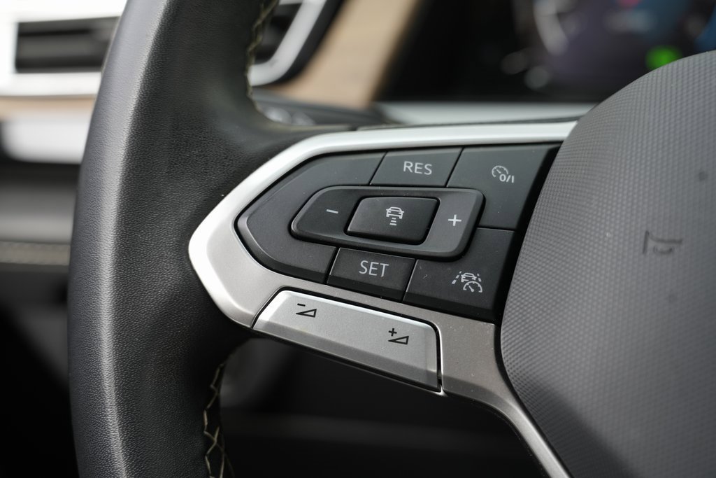 Used 2024 Volkswagen Atlas SE image 47