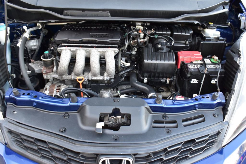 Used 2013 Honda Fit Sport image 12
