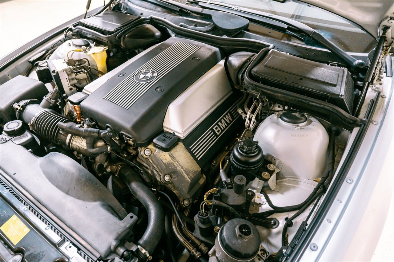 Used 1997 BMW 540i Sedan RWD image 25