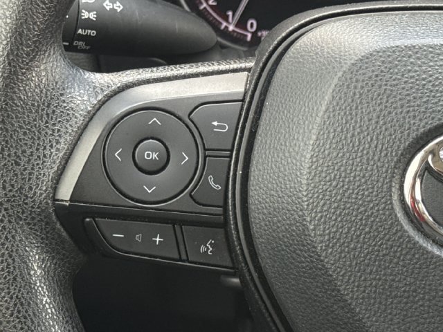 Used 2025 Toyota RAV4 XLE FWD image 14
