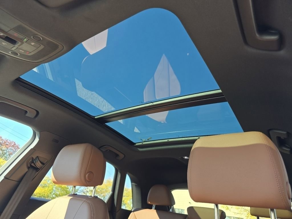 Used 2024 Audi Q3 2.0T Premium Plus image 3