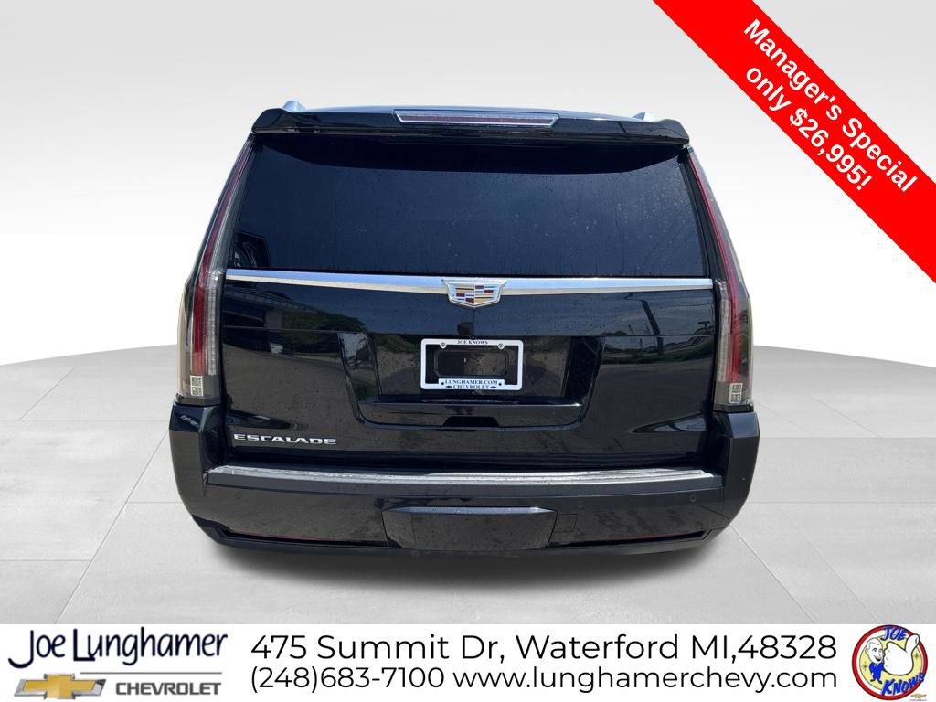 Used 2016 Cadillac Escalade Platinum AWD/4WD image 4