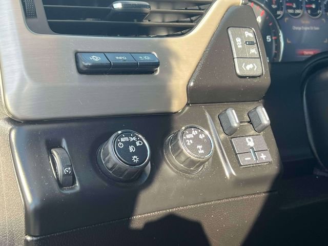 Used 2016 GMC Yukon Denali w/ Open Road Package AWD/4WD image 22
