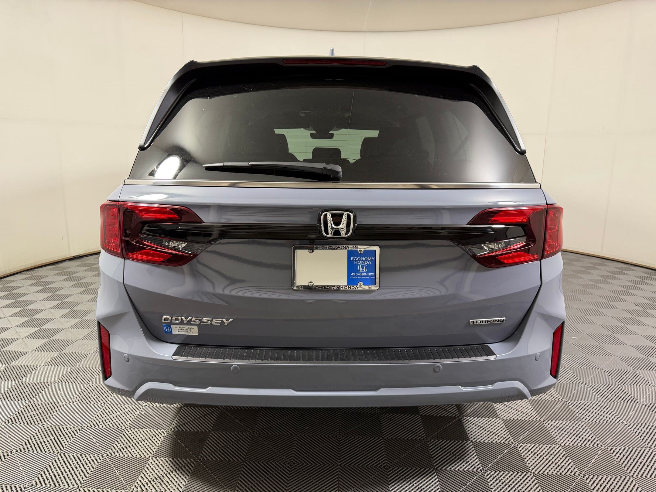 New 2027 Honda Odyssey Touring image 8
