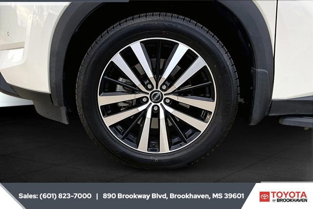 Used 2023 Nissan Pathfinder Platinum w/ Lighting Package (N93) image 7