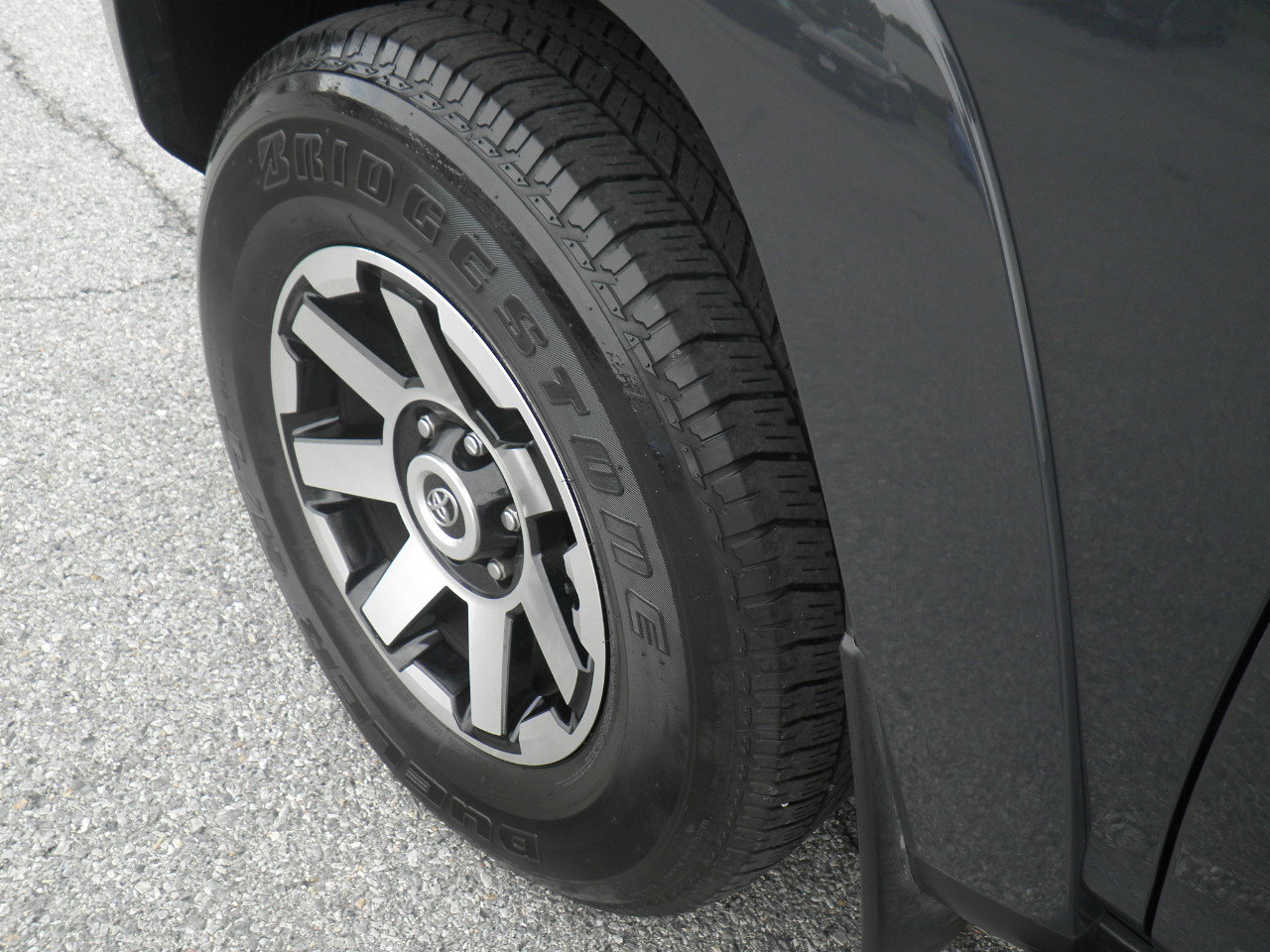 Used 2024 Toyota 4Runner TRD Off-Road Premium image 12