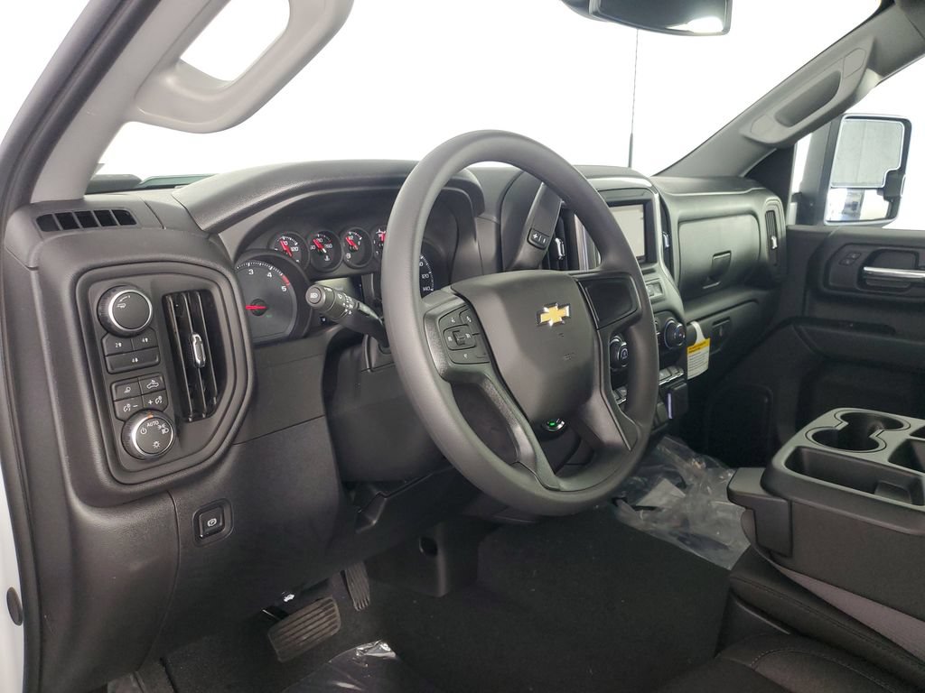 New 2026 Chevrolet Silverado 2500 Custom w/ Custom Value Package AWD/4WD image 13