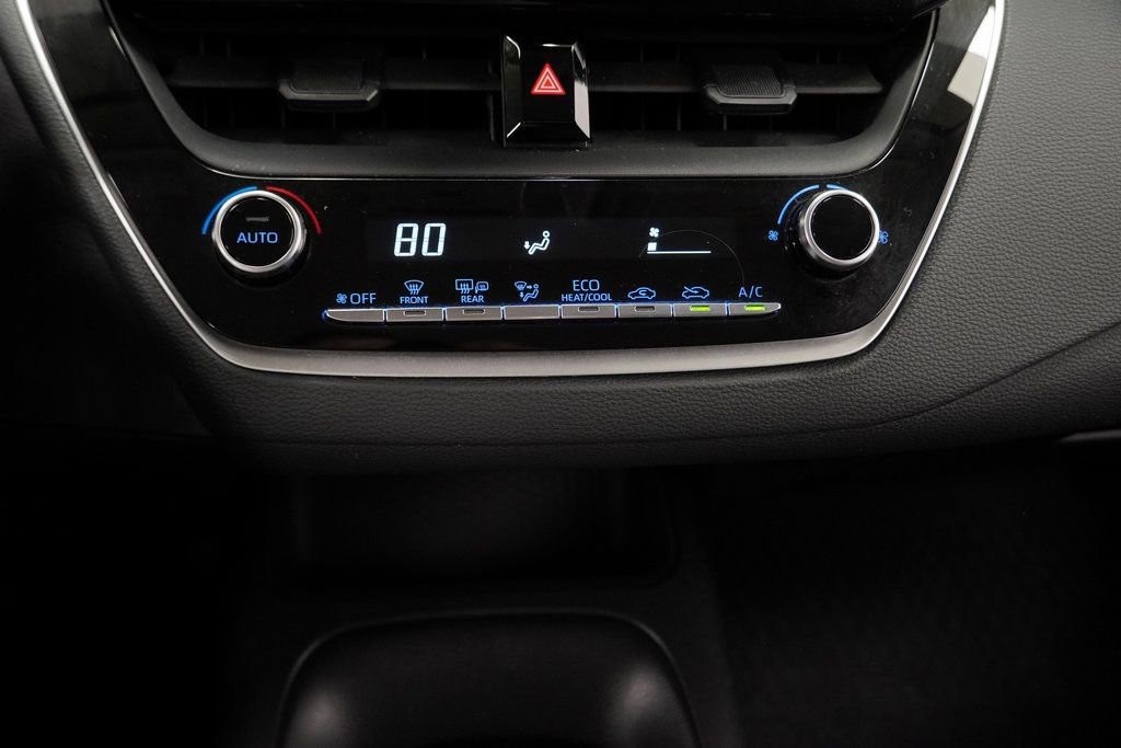 Used 2020 Toyota Corolla LE image 31