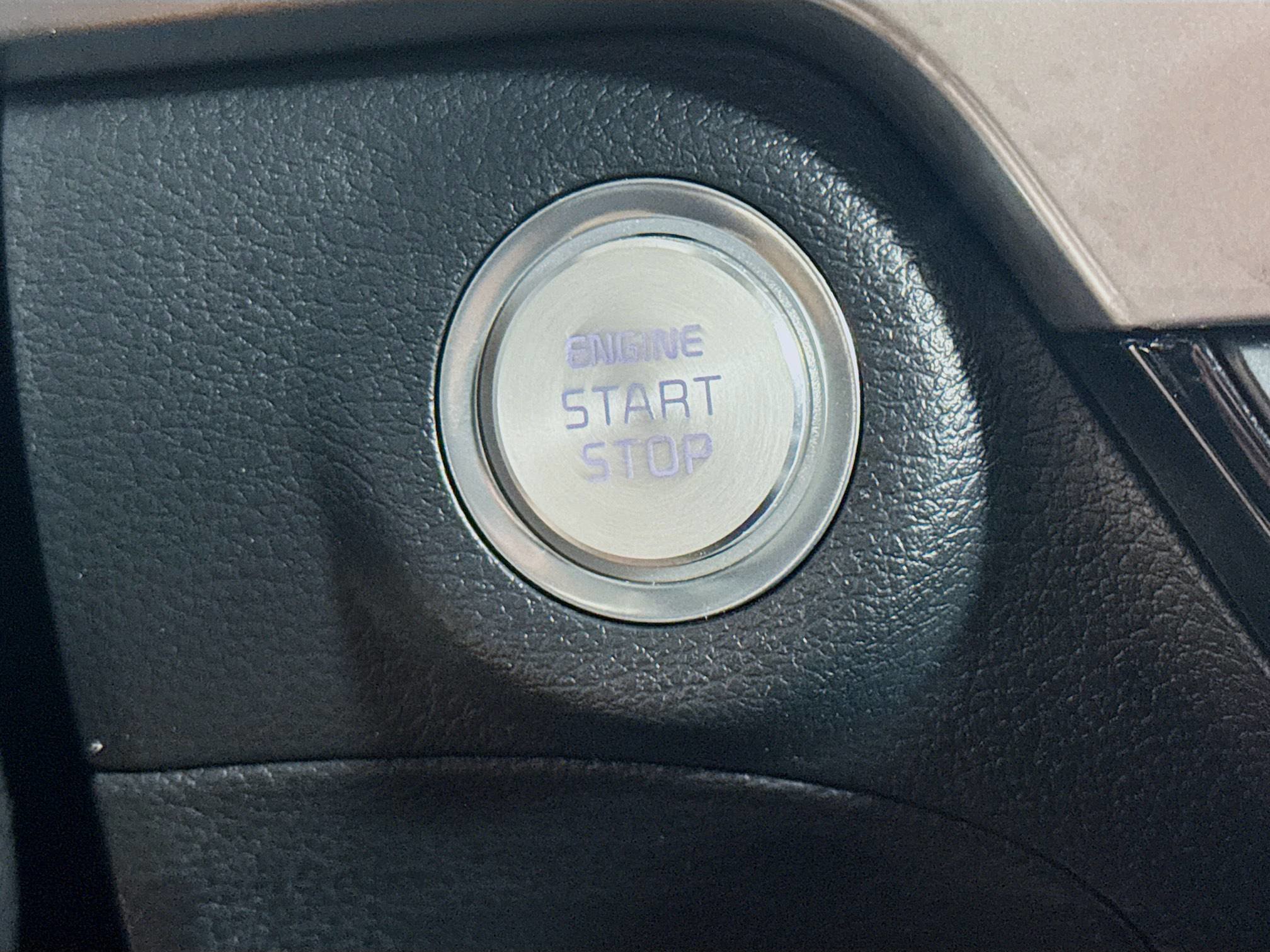 Used 2025 Kia Telluride S image 19