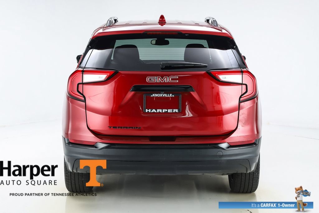 Used 2022 GMC Terrain SLE w/ Elevation Edition image 45