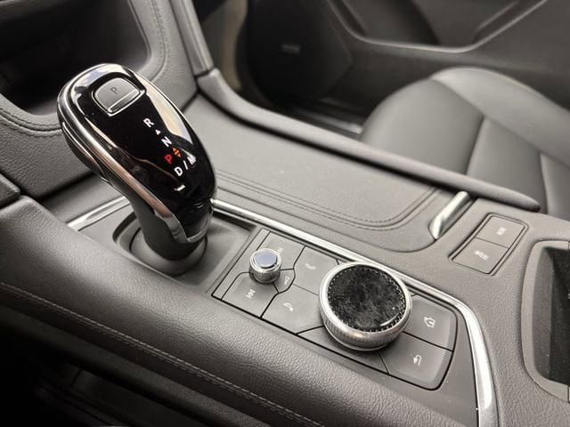 New 2026 Cadillac XT5 Luxury FWD image 17