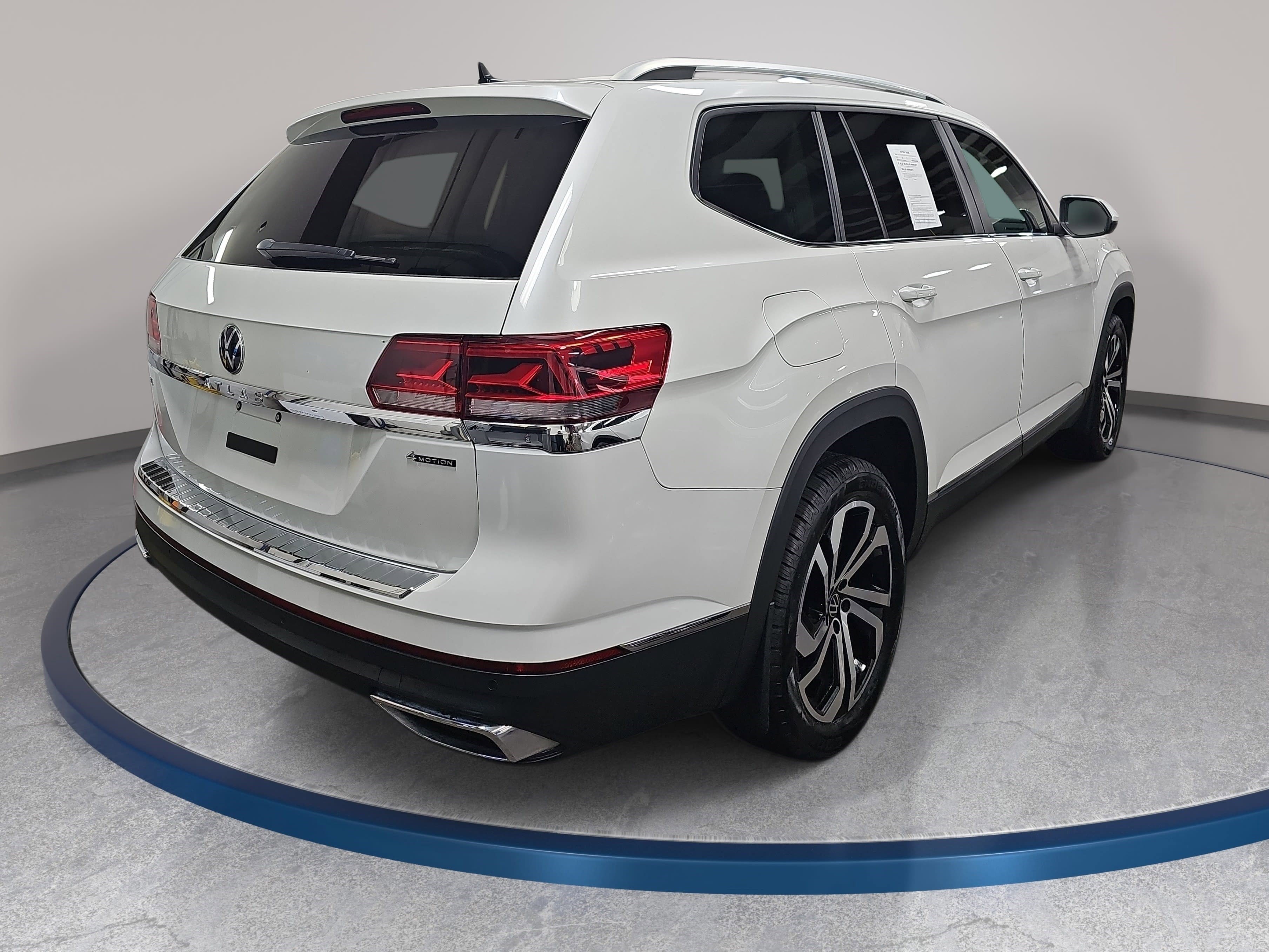 Used 2023 Volkswagen Atlas SEL image 4