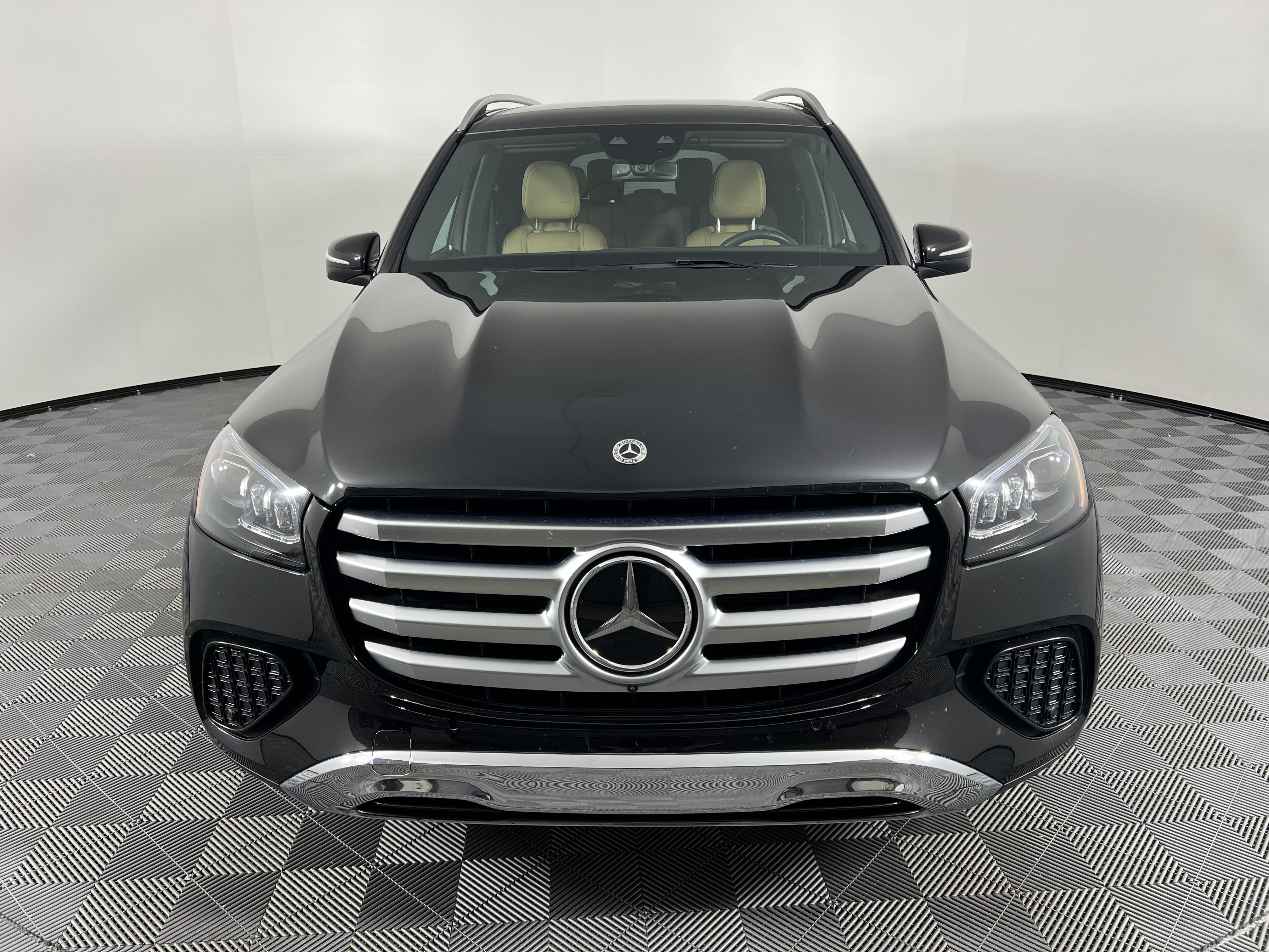 Certified 2024 Mercedes-Benz GLS 450 4MATIC image 5