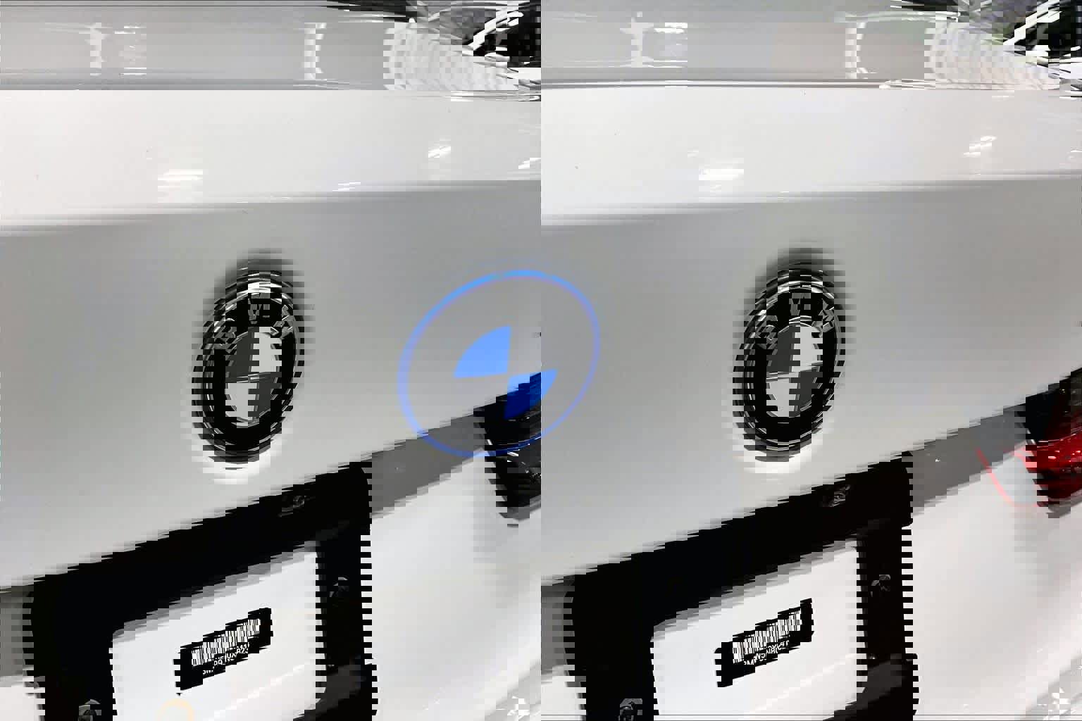 Used 2022 BMW 330e xDrive w/ Premium Package image 30