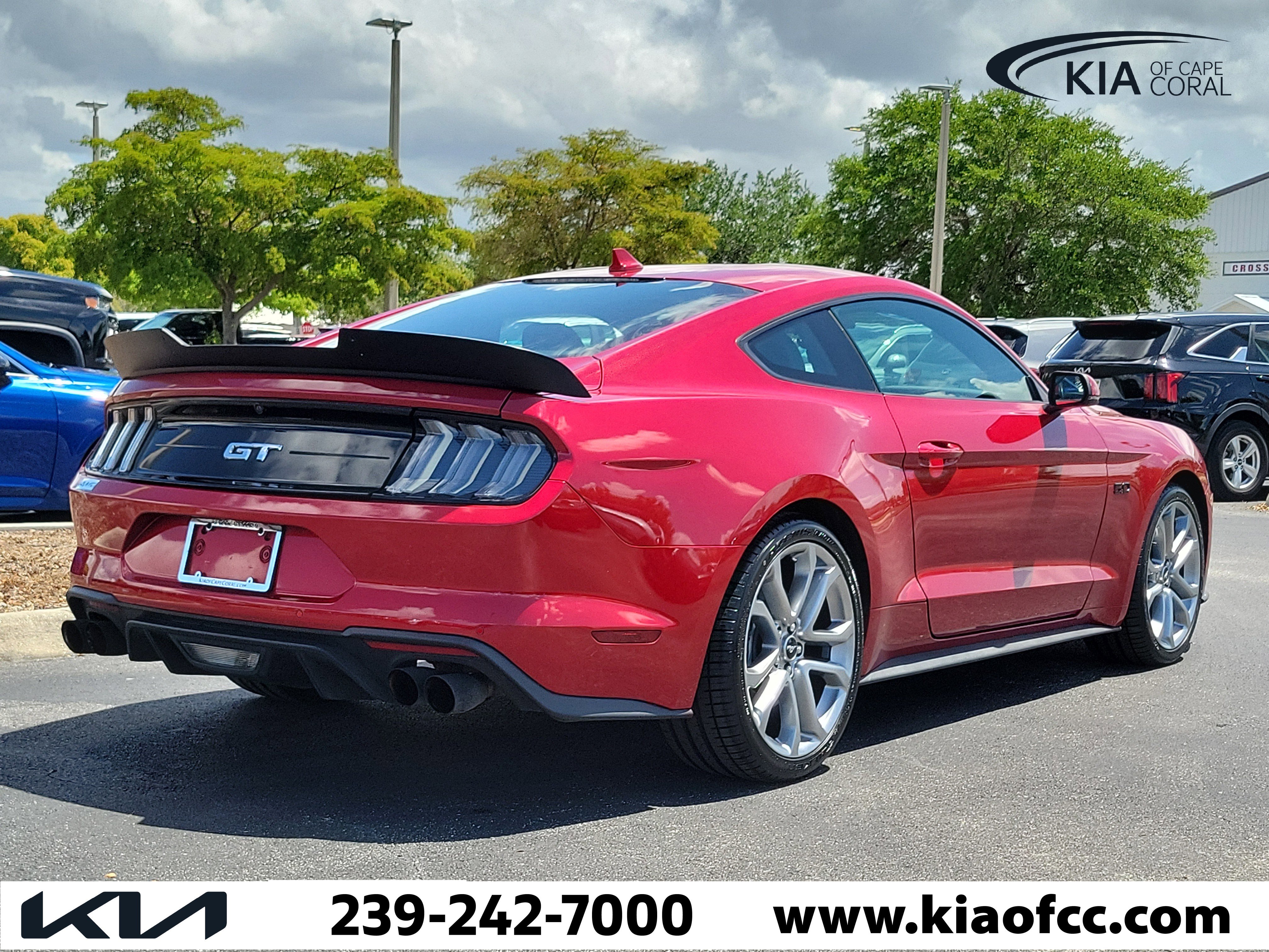Used 2022 Ford Mustang GT Premium w/ Equipment Group 401A RWD image 6