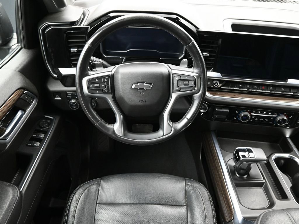 Used 2022 Chevrolet Silverado 1500 RST image 12