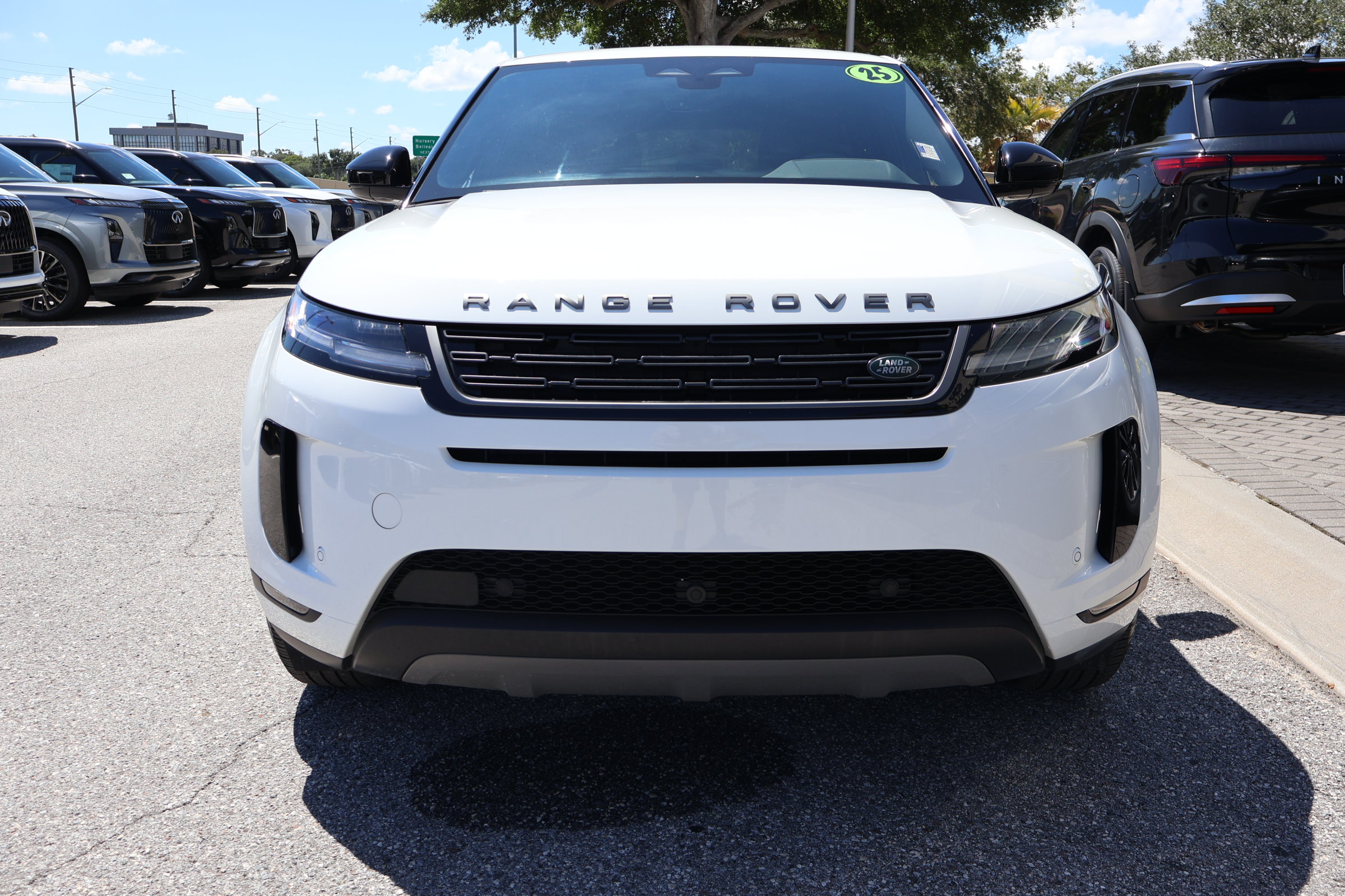 Used 2025 Land Rover Range Rover Evoque S AWD/4WD image 13