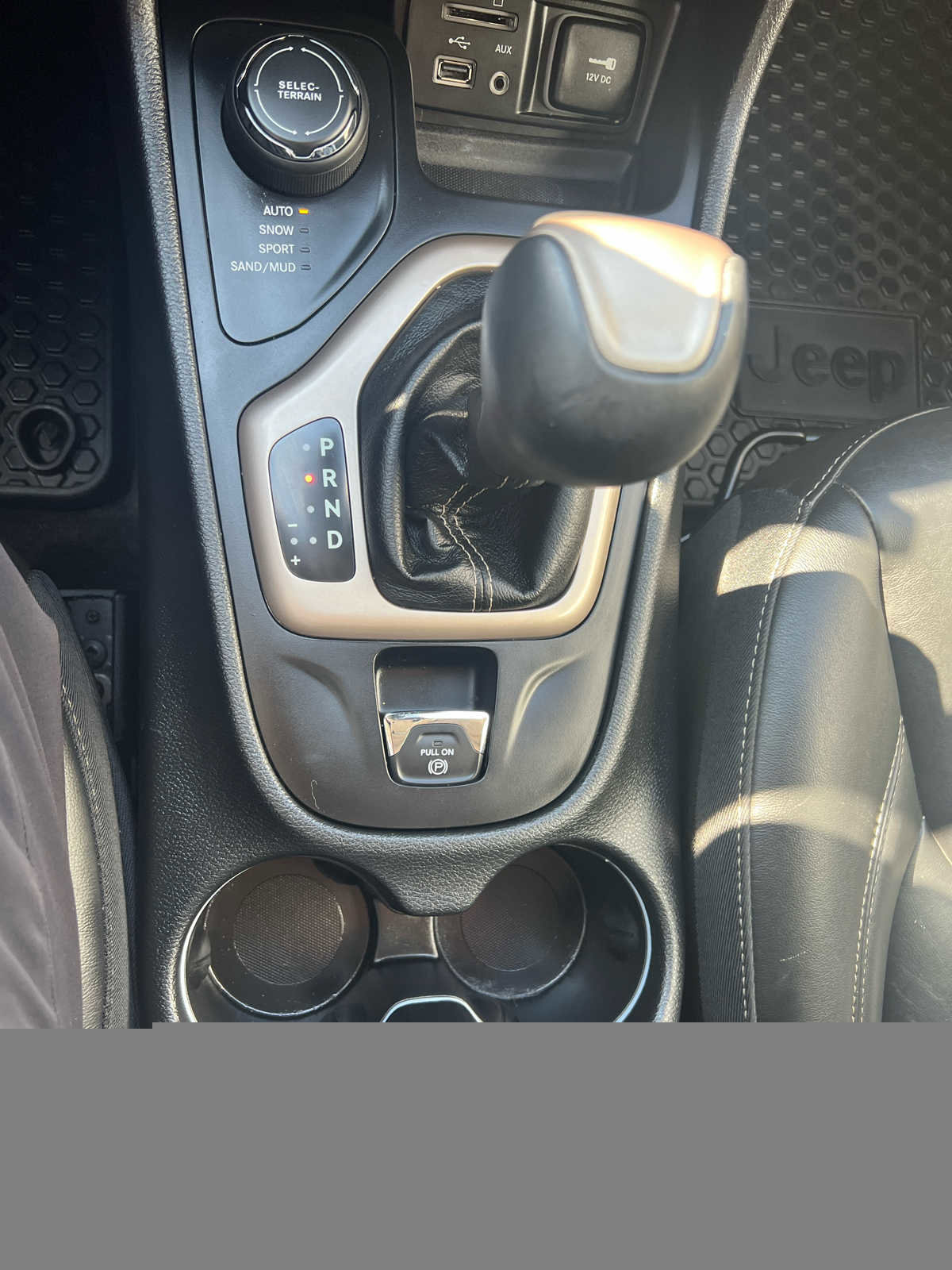 Used 2018 Jeep Cherokee Limited image 31