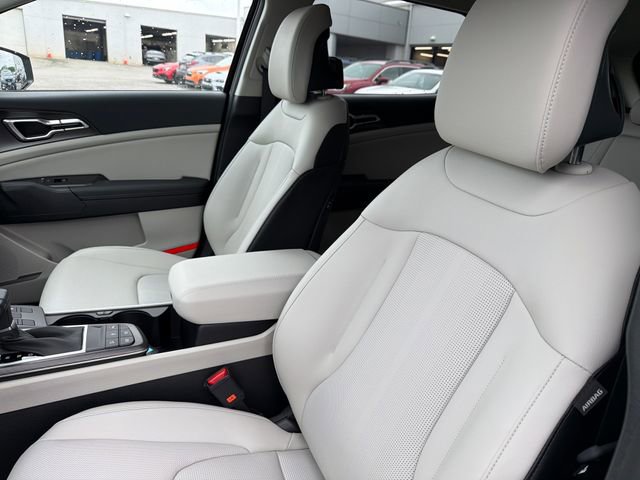 New 2026 Kia Sportage EX FWD image 19