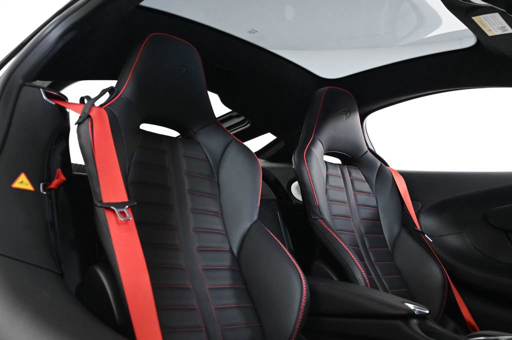 New 2026 McLaren GTS RWD image 16