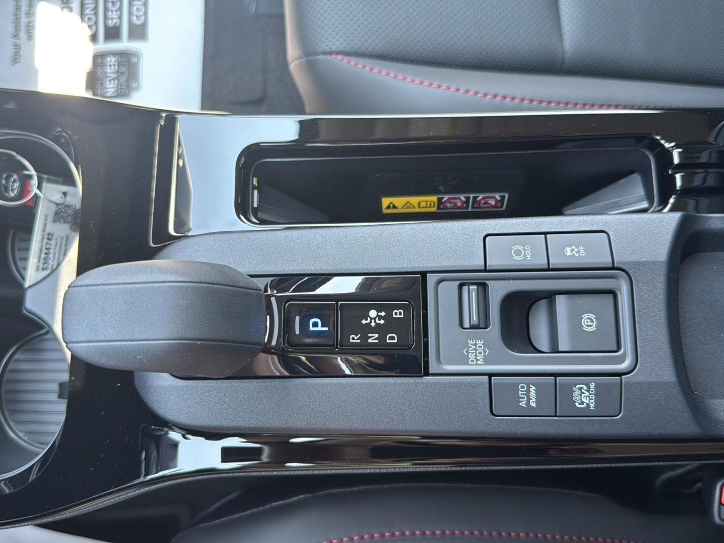 New 2025 Toyota Prius Plug-In Hybrid image 22