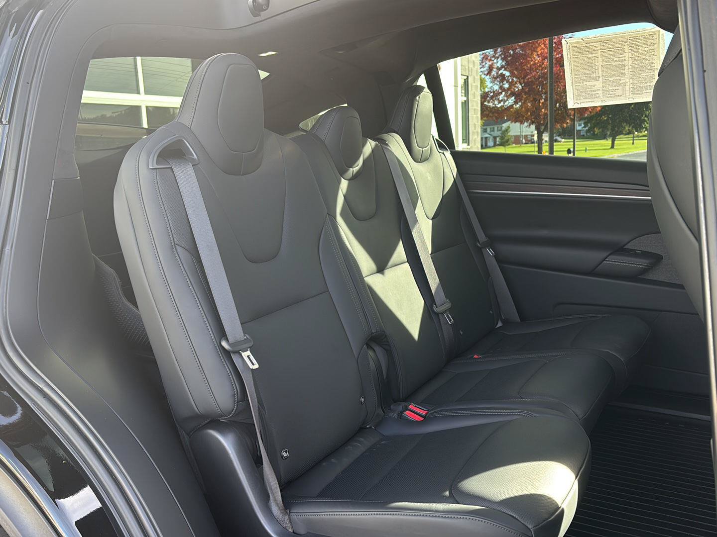 Used 2024 Tesla Model X AWD/4WD image 23