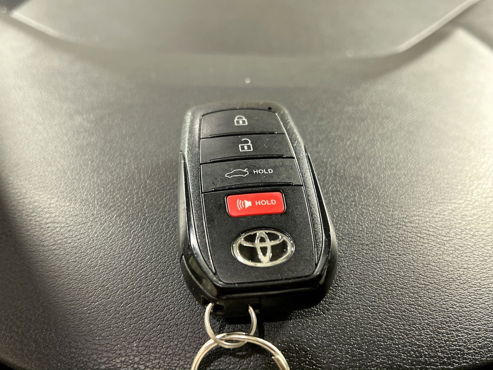 Used 2025 Toyota Corolla SE image 27