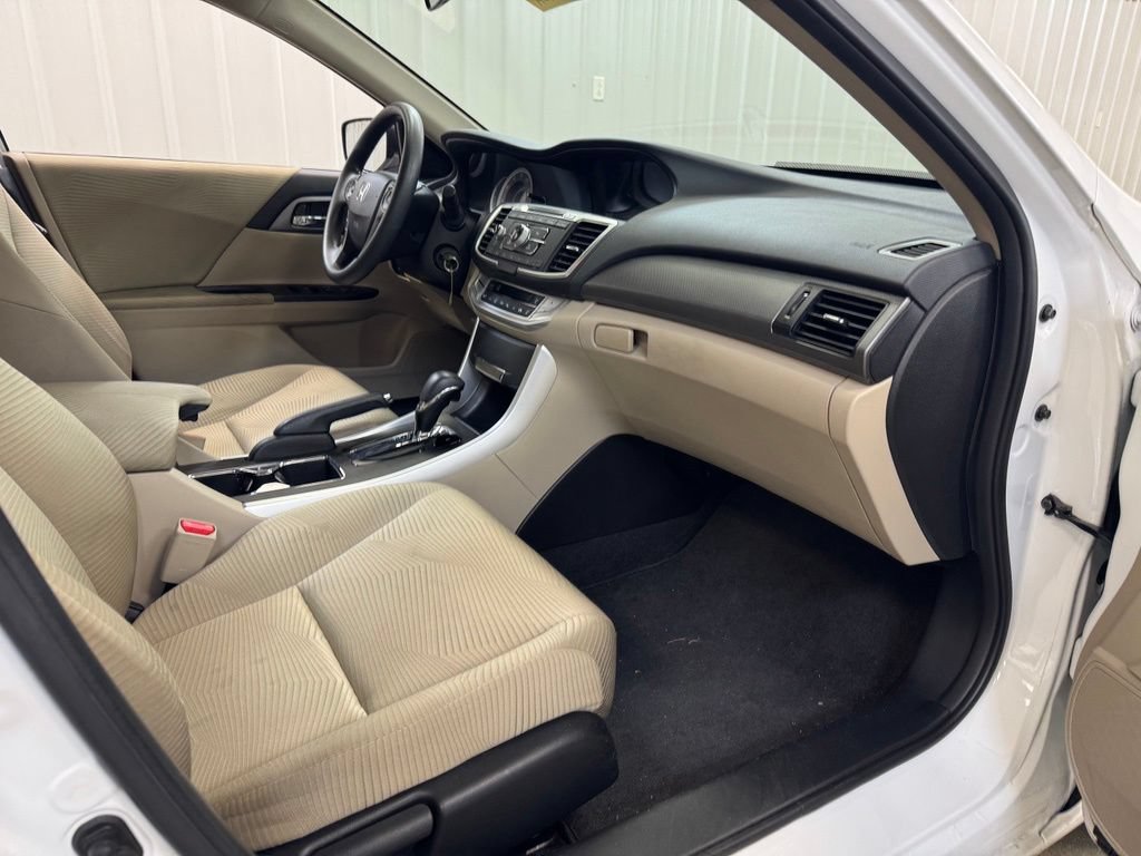 Used 2014 Honda Accord LX image 26