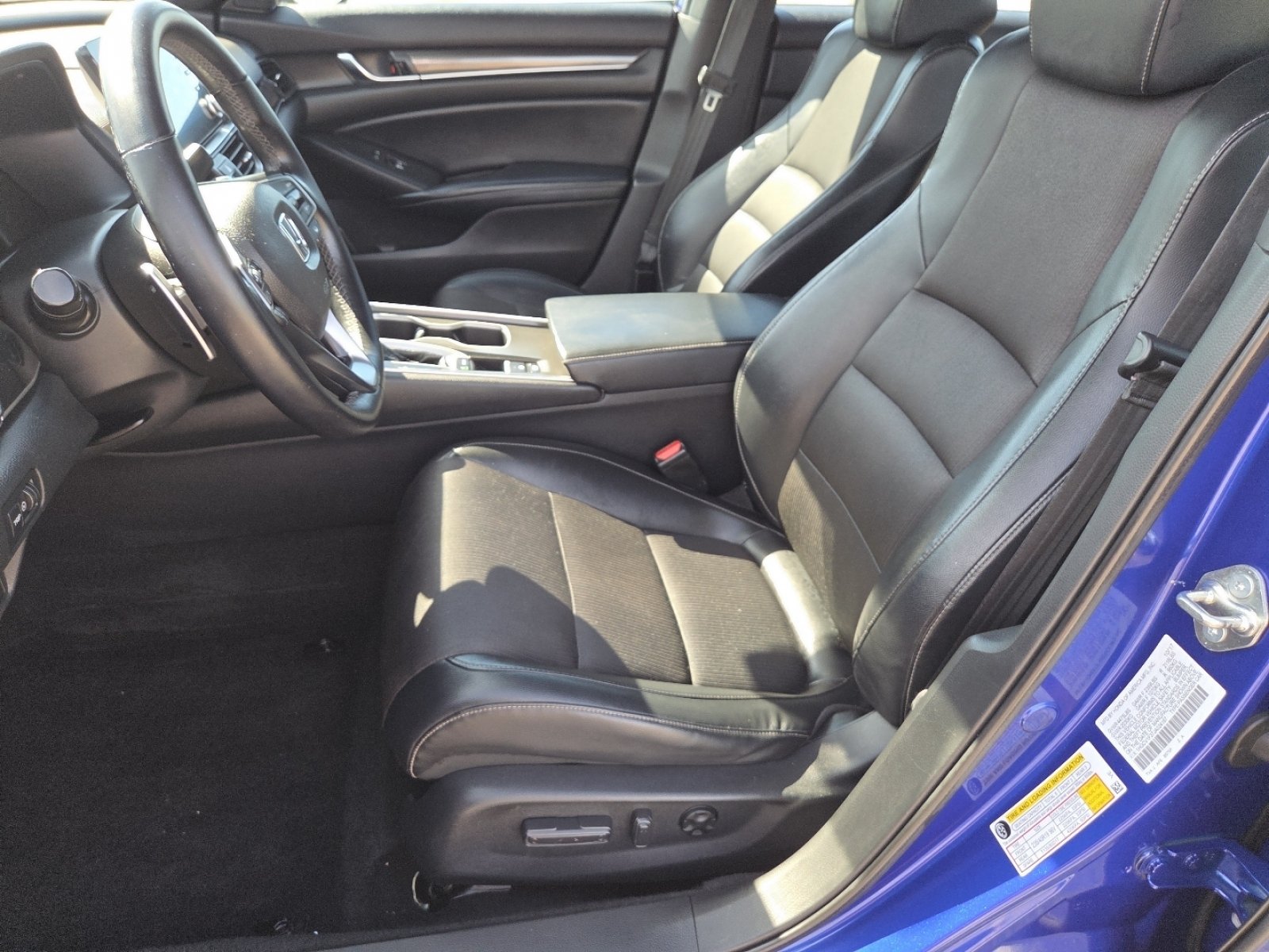 Used 2018 Honda Accord Sport image 22