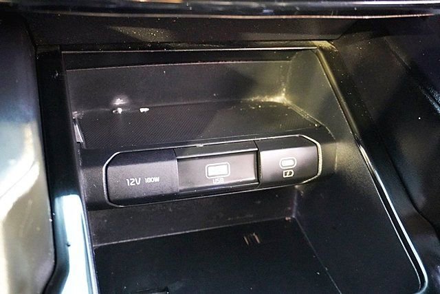 Used 2024 Kia Telluride LX image 29