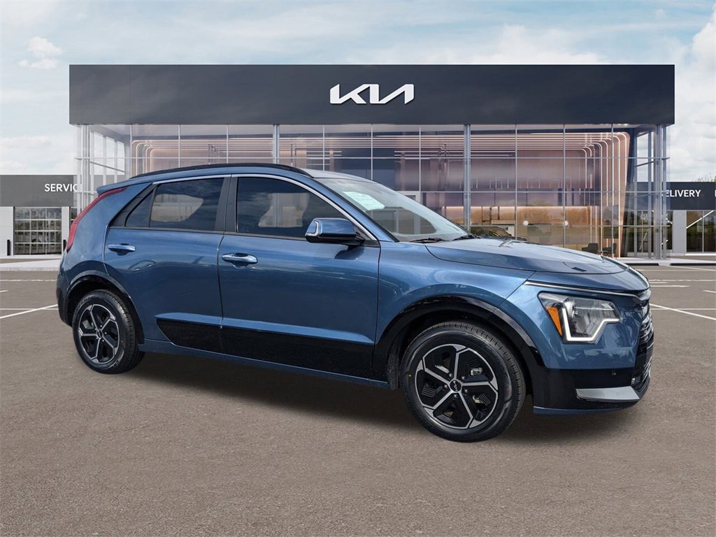 Certified 2023 Kia Niro SX