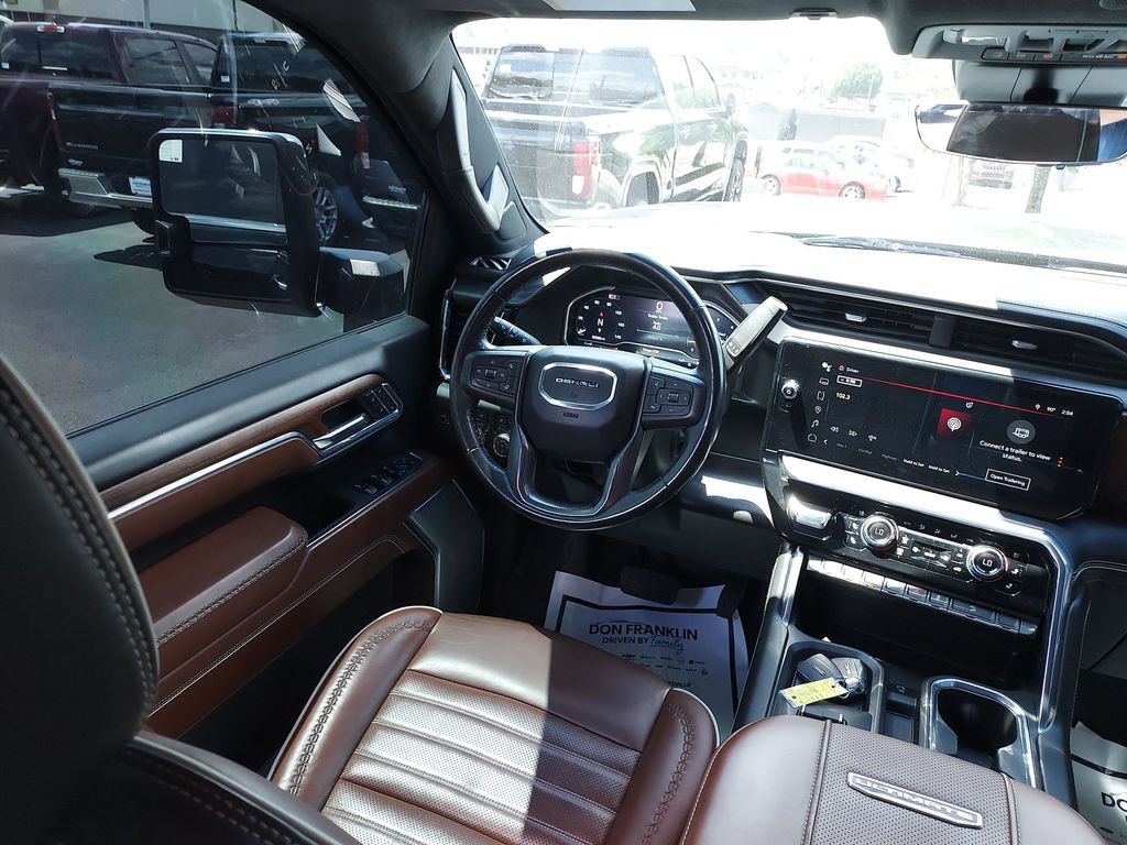 Used 2024 GMC Sierra 2500 Denali Ultimate AWD/4WD image 15