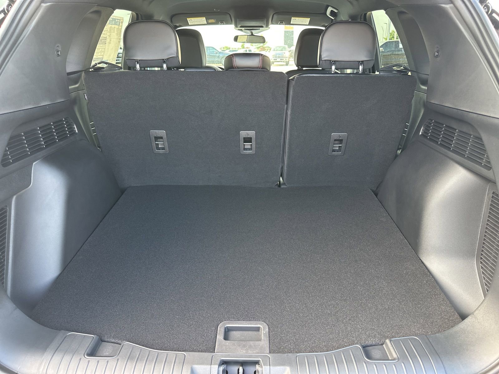 Used 2025 Ford Escape ST-Line w/ Equipment Group 301A image 29