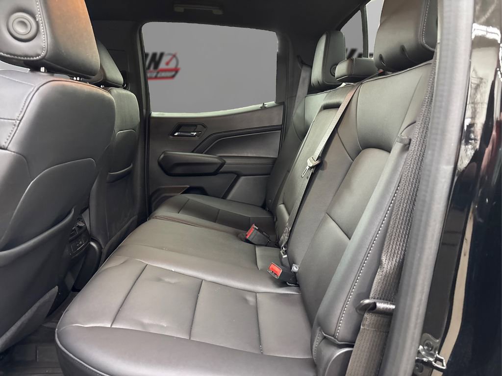 Used 2024 GMC Canyon Elevation w/ Elevation Premium Package image 10