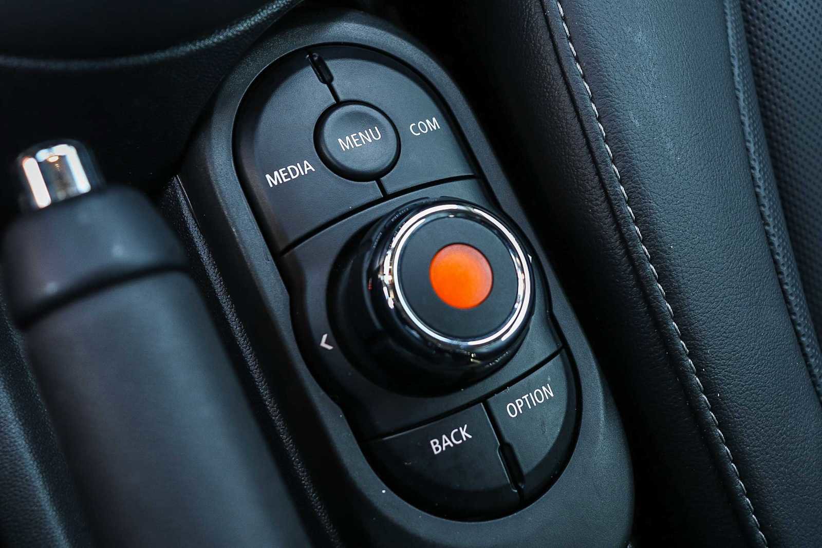 Used 2020 MINI Cooper 2-Door Hardtop image 27