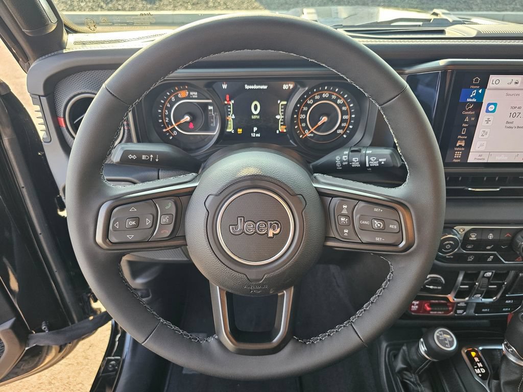 New 2025 Jeep Wrangler Unlimited Rubicon AWD/4WD image 17