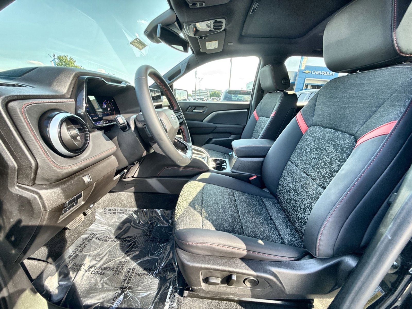 New 2025 Chevrolet Colorado Z71 w/ Midnight Edition image 13