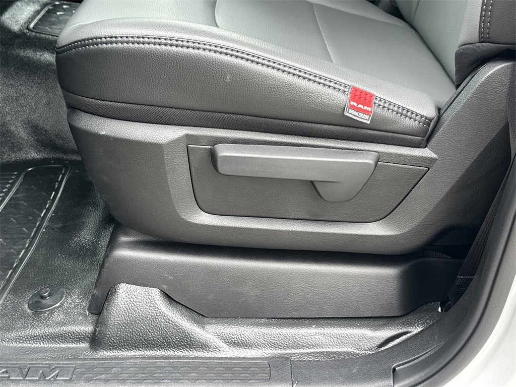 New 2026 RAM 5500 Tradesman image 16