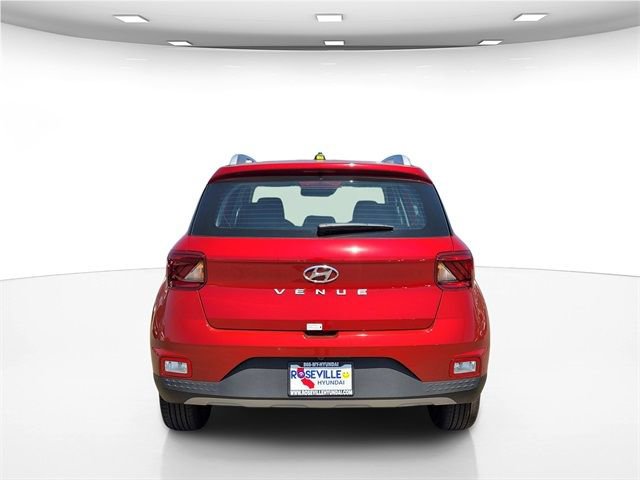 New 2025 Hyundai Venue Limited image 8