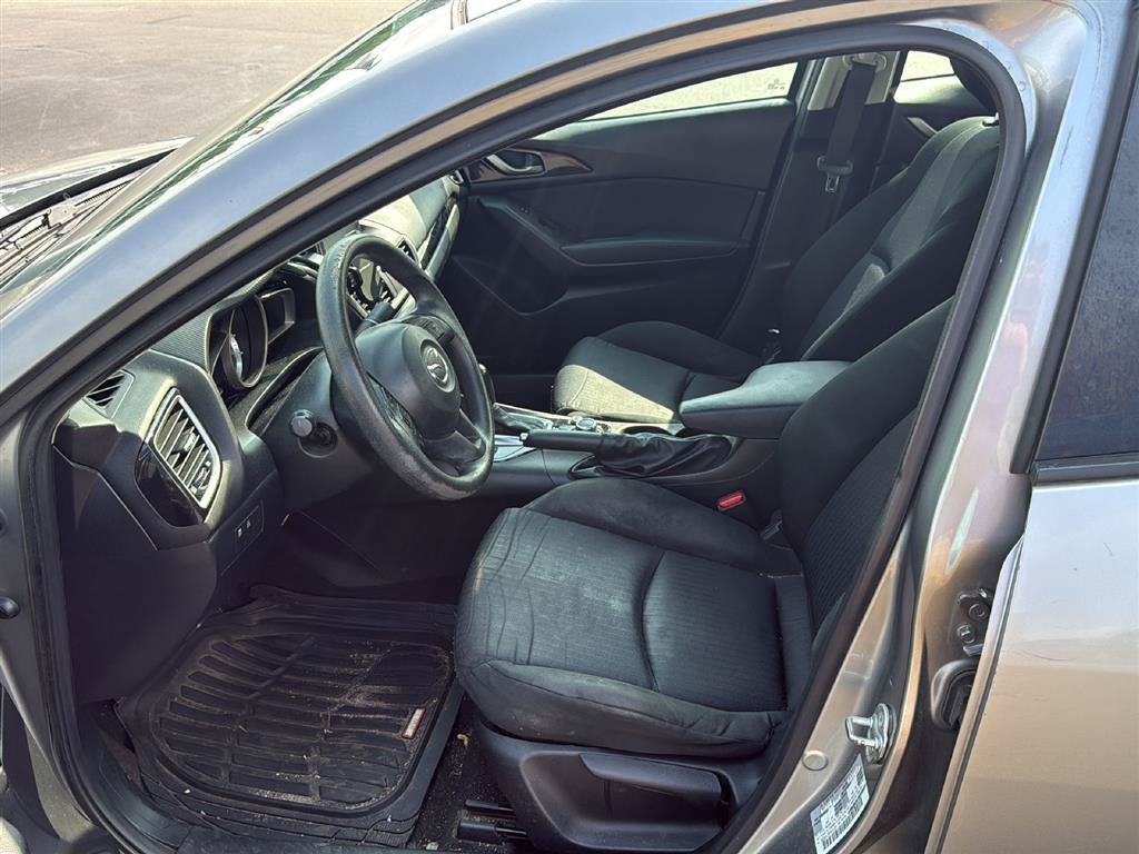 Used 2015 MAZDA MAZDA3 i Sport FWD image 14