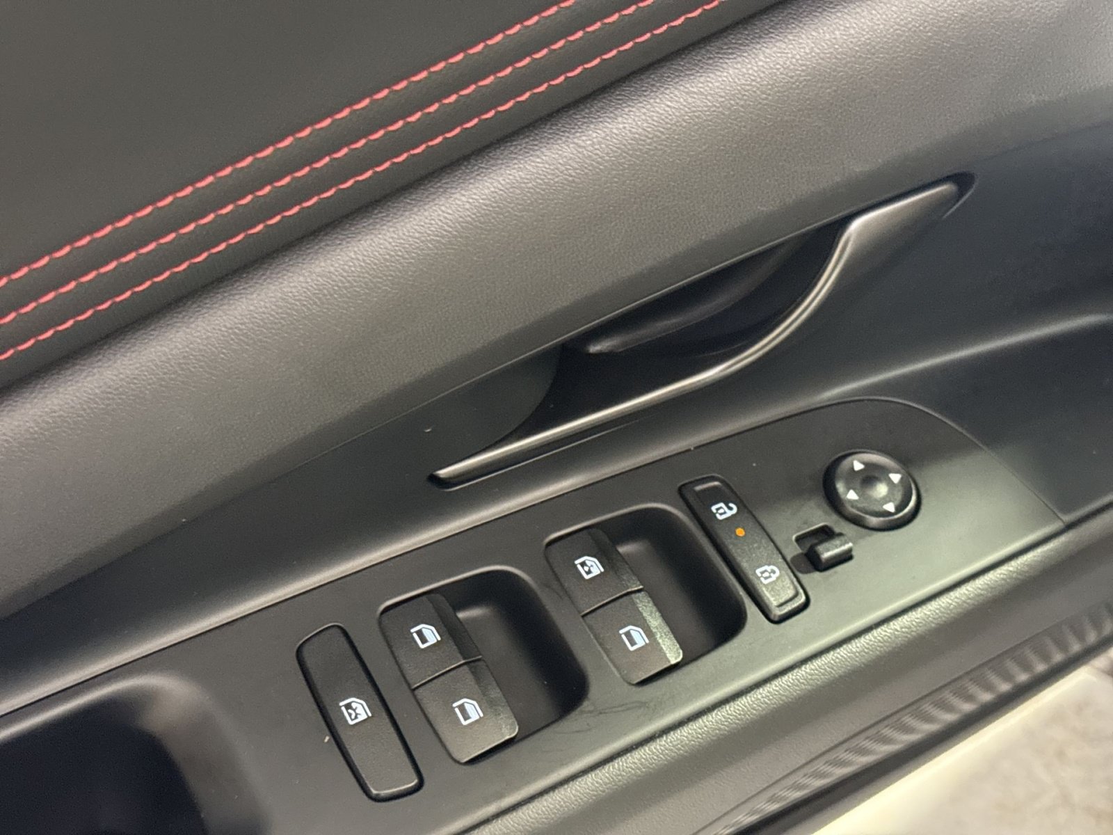 Used 2024 Hyundai Elantra N Line FWD image 16