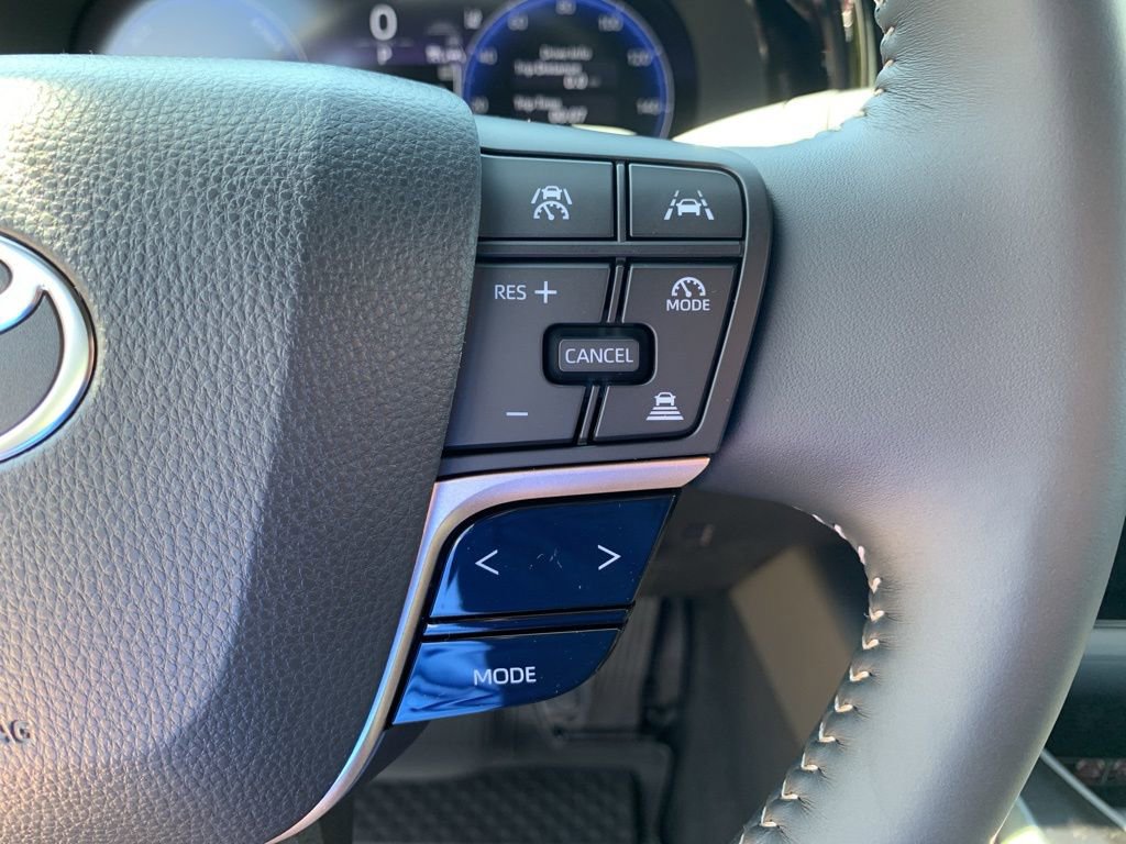 New 2025 Toyota Crown Signia image 27