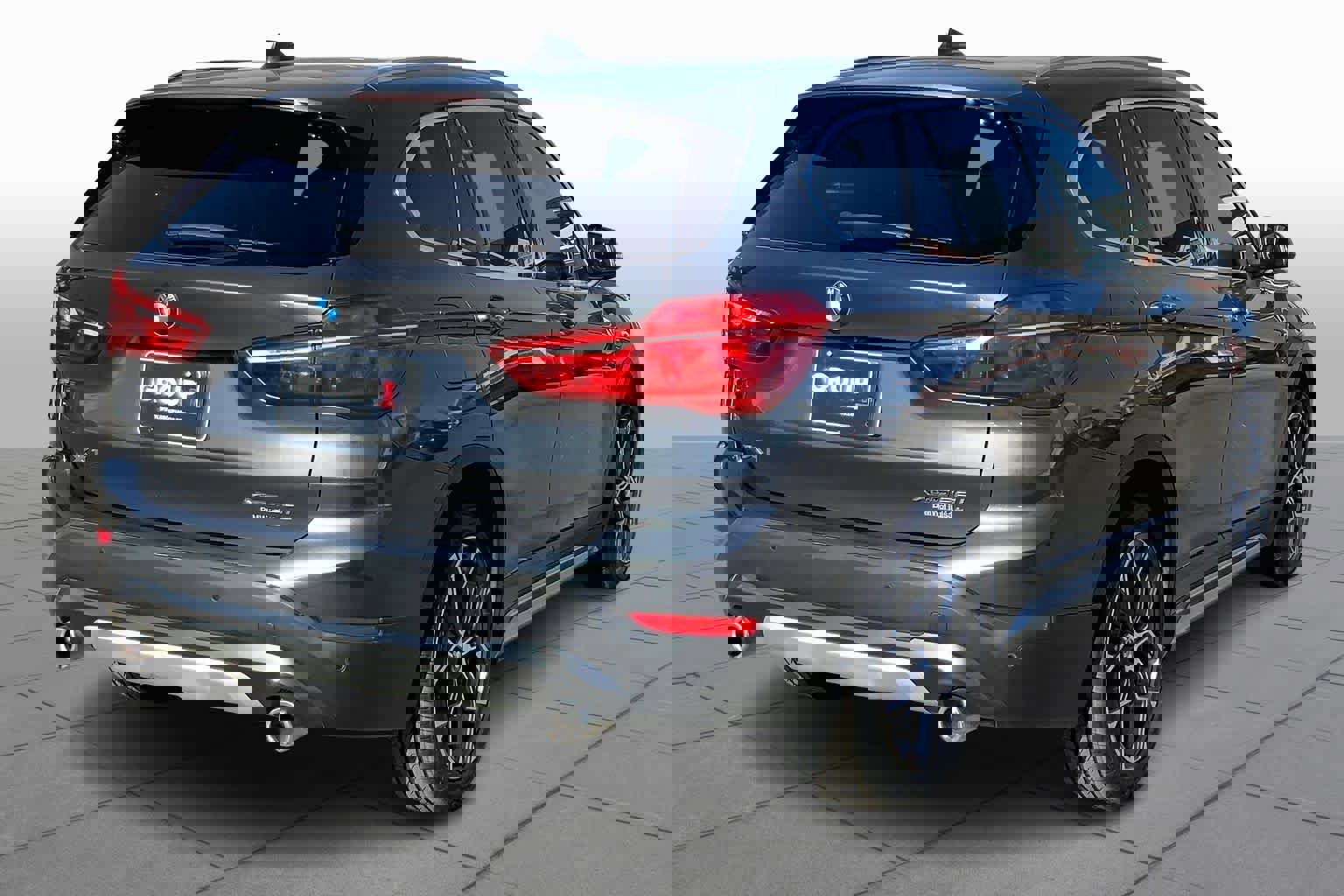 Used 2020 BMW X1 xDrive28i image 6