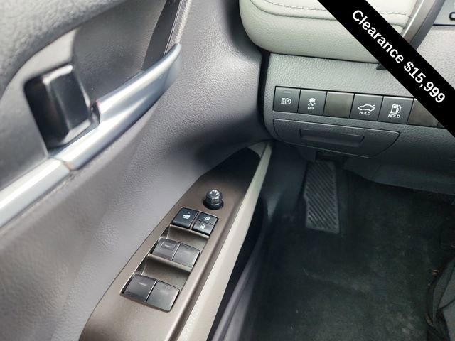 Used 2022 Toyota Camry LE FWD image 30