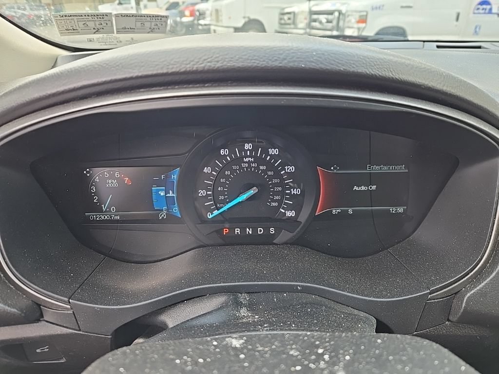 Used 2018 Ford Fusion SE w/ Fusion SE Technology Package FWD image 10