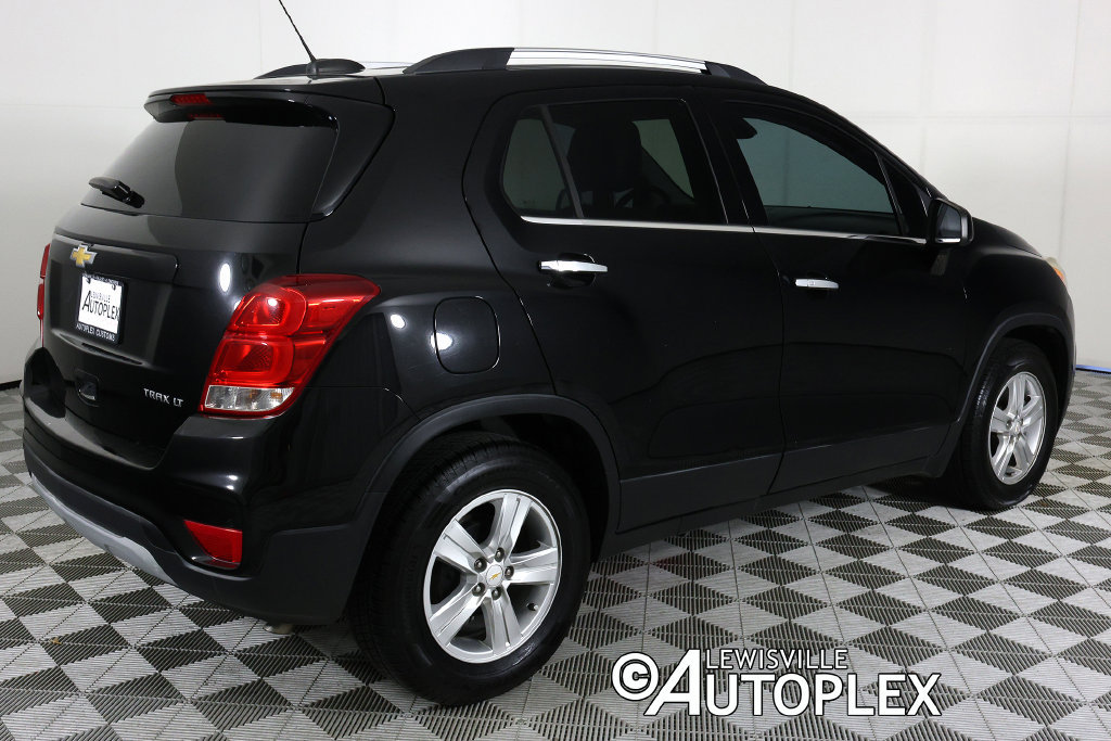 Used 2019 Chevrolet Trax LT w/ LT Convenience Package FWD image 5