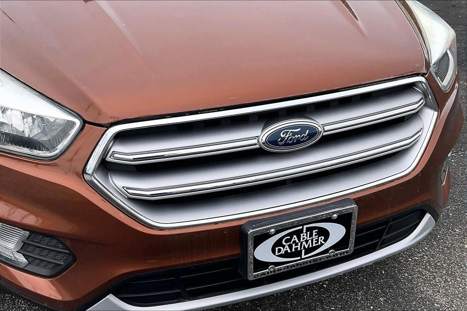 Used 2017 Ford Escape SE AWD/4WD image 30