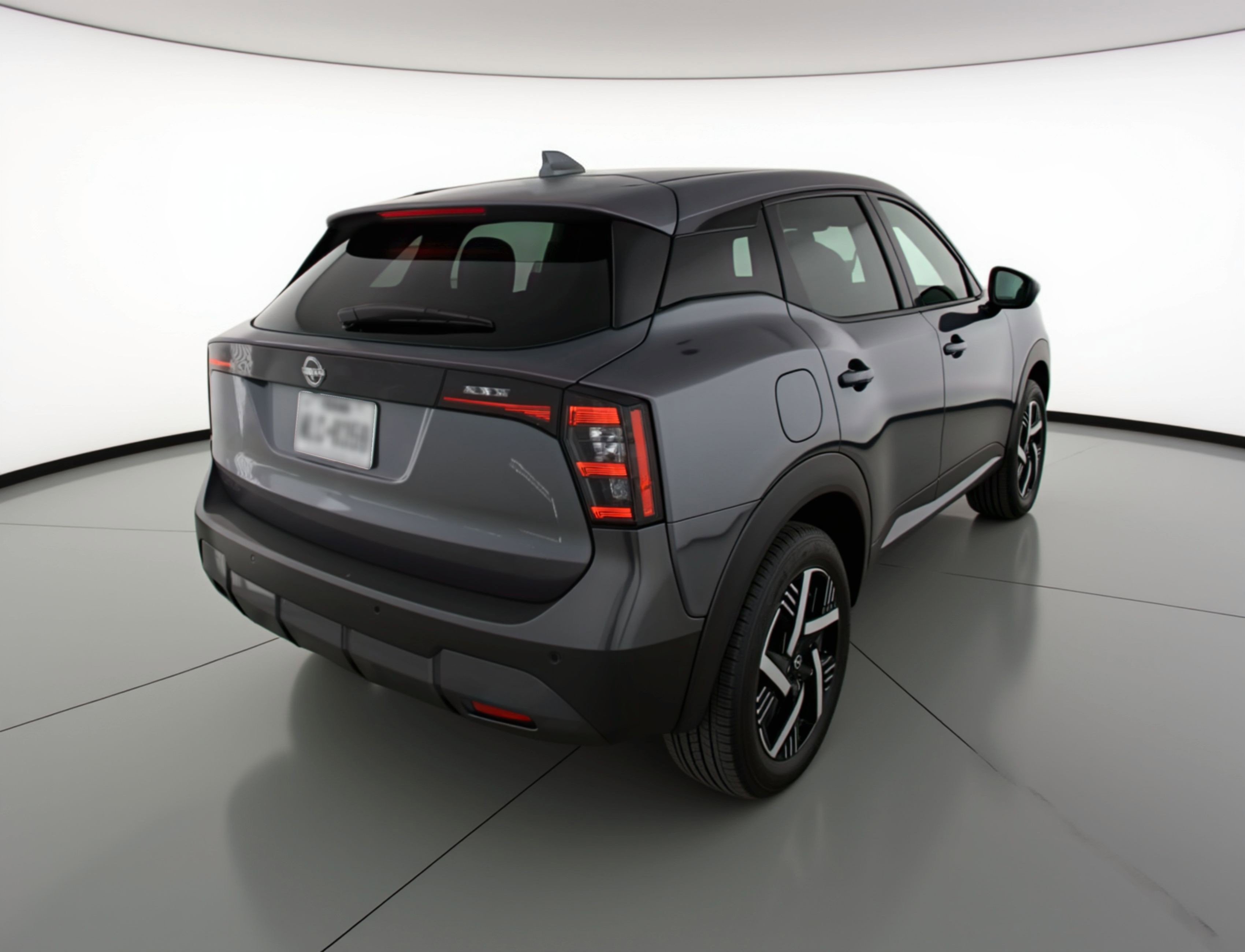 Used 2025 Nissan Kicks SV image 9